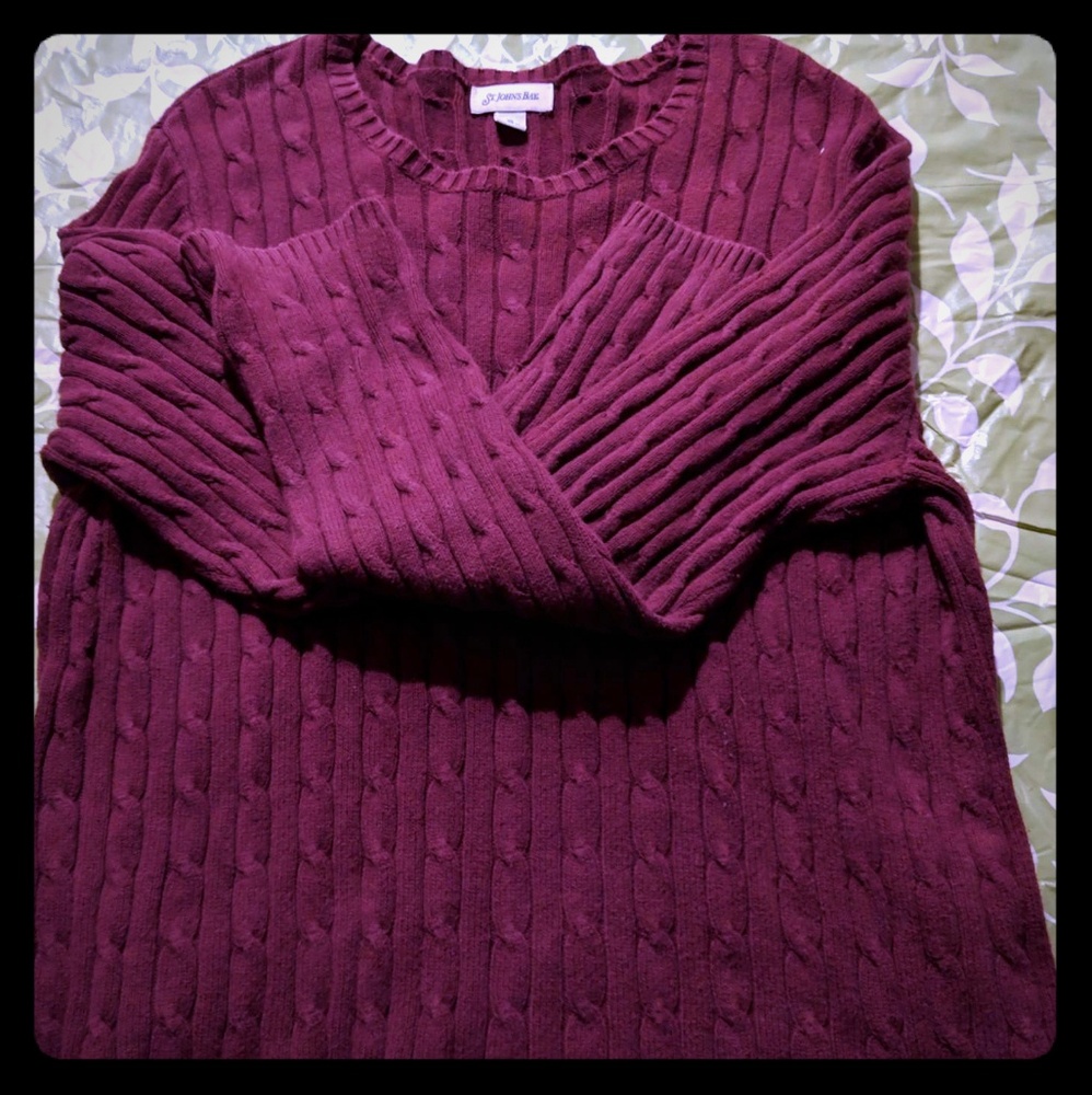 Women's sweater